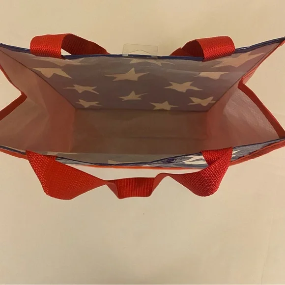 Set of 2 Patriotic Aprons with Hallmark Star Print Gift Bag - Picture 14 of 16